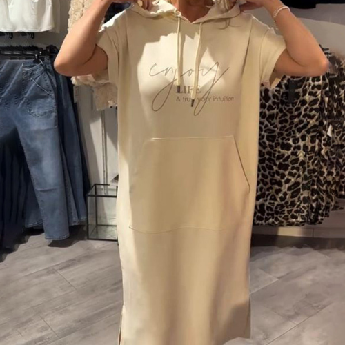 Saskia™ | Kootud kleit kapuutsiga