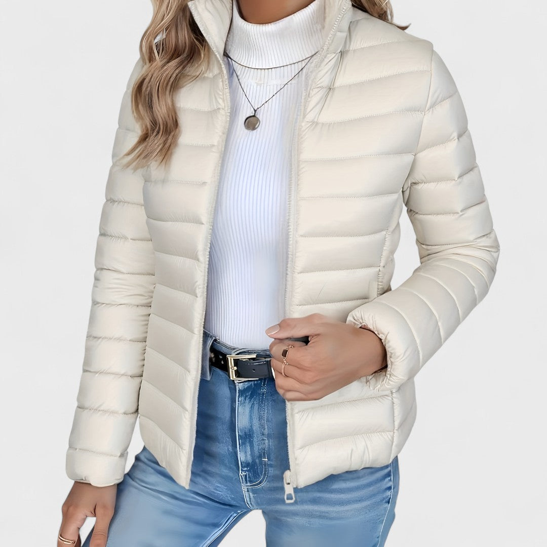Saja – Elegantne Pikk Mantel Kraega