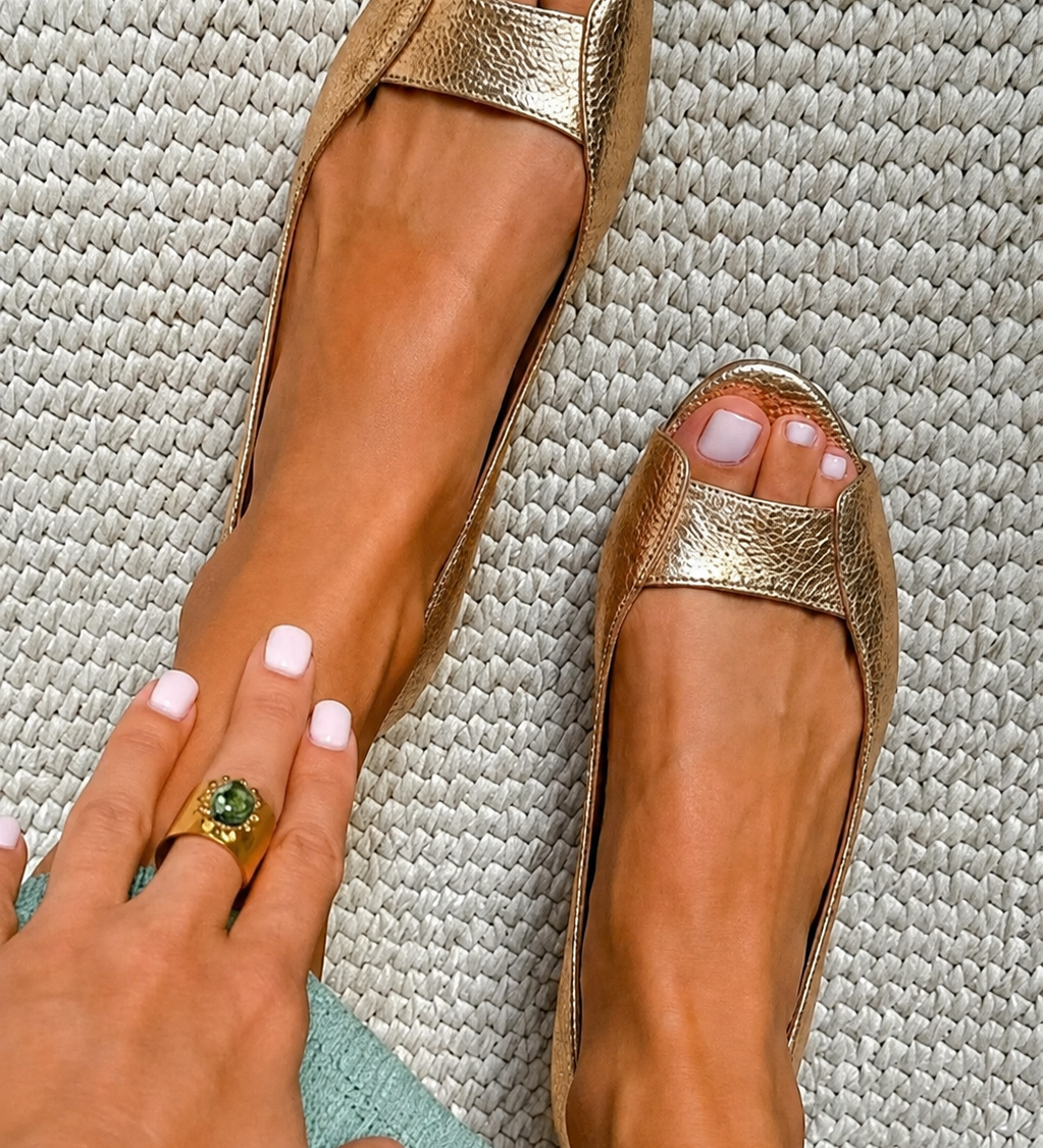 Adelina | Kuldne Casual Chic Sandaalid