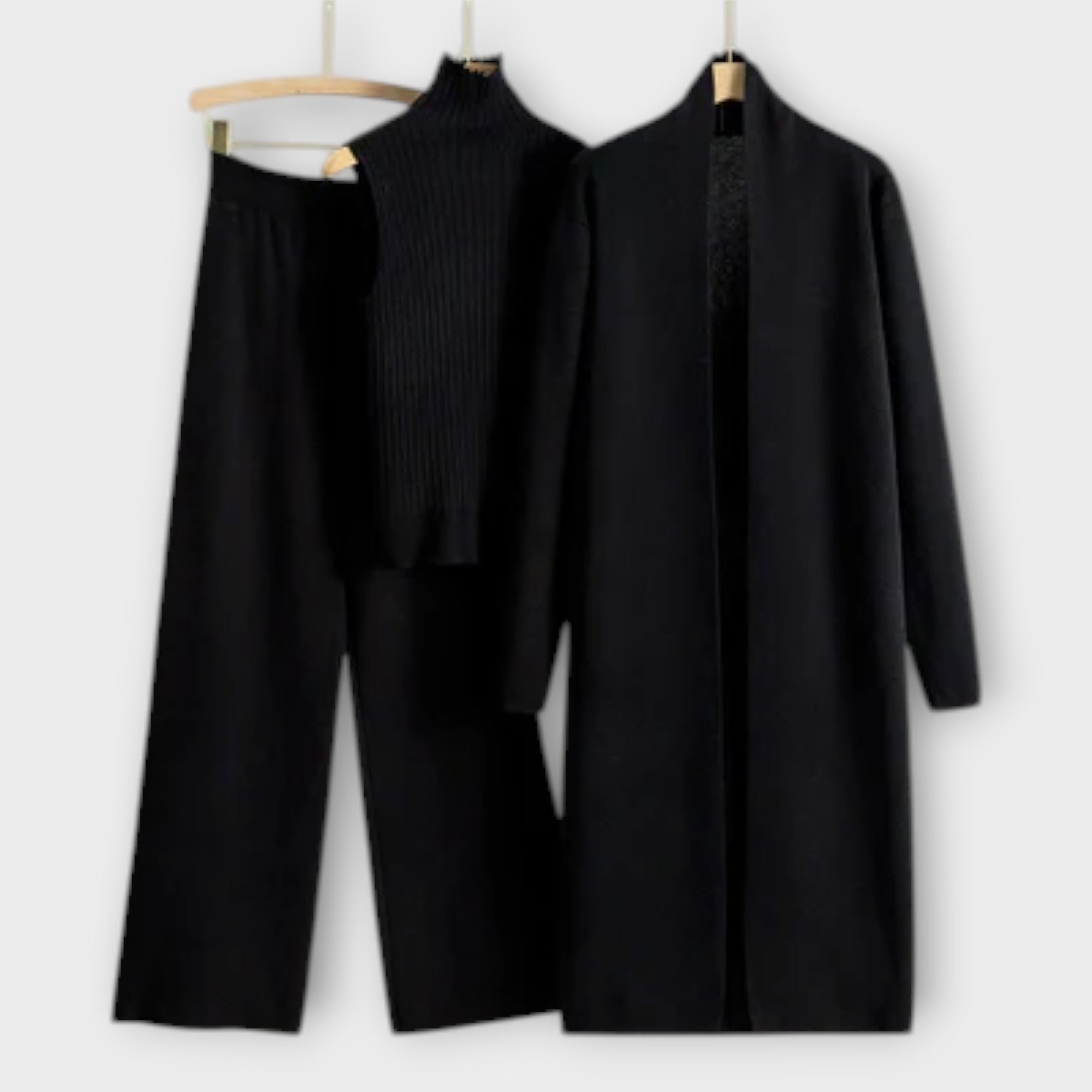 Isabella - Kolmeosaline komplekt