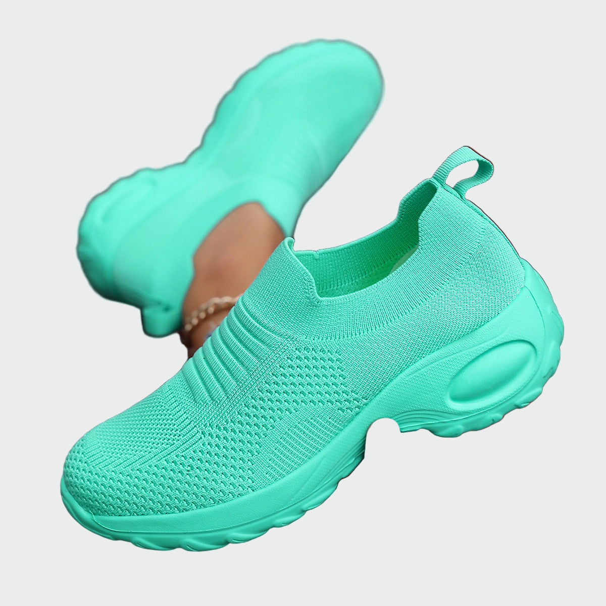 Klassikalised sportlikud slip-on'id igapäevaseks kandmiseks